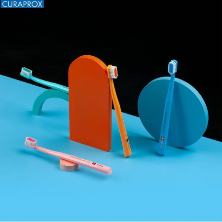 Набор зубных щеток CURAPROX CS5460/2 "ultrasoft" Retro Edition (2 шт.) Мятный/Розовый