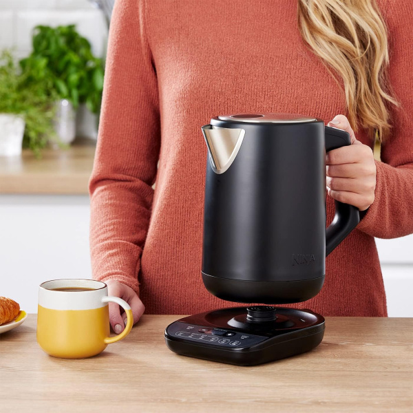 Электрический чайник Ninja Perfect KT200EU, 3000 Вт, 1,7 л, черный