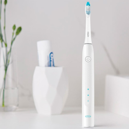 Электрическая зубная щетка Oral-B Pulsonic Slim Clean 2000 White (S111.513.2)