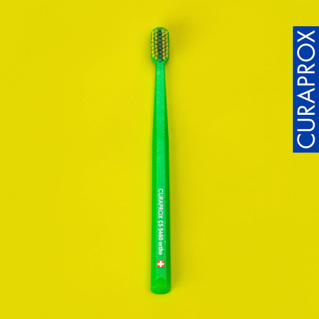 Ортодонтическая щетка CURAPROX с "углублением" (CS5460 "ortho") САЛАТОВАЯ