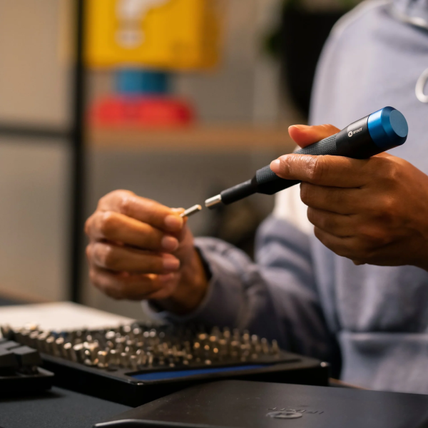 Набор отверток для точных работ iFixit Manta Precision Bit Set (IF145-392-1), 112 бит
