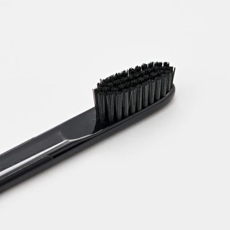 Зубная щетка R.O.C.S. Классическая жесткая ЧЕРНАЯ