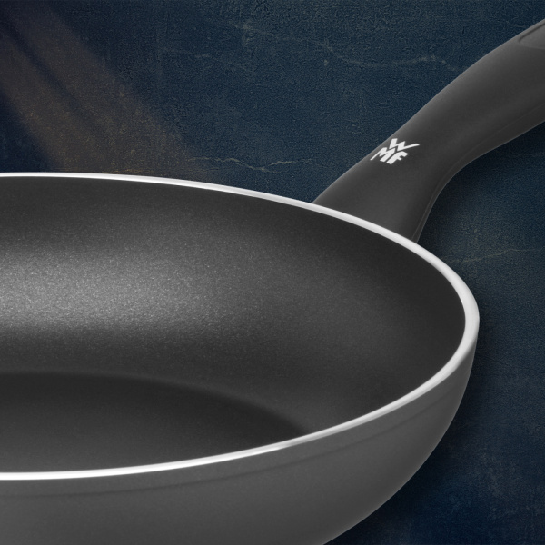 546204021 Сковорода WMF Permadur Inspire 20 см