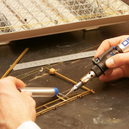 Газовый (бутановый) паяльник Dremel VersaTip 2000-7 - F0132000JD Газовый (бутановый) паяльник Dremel VersaTip 2000-7 - F0132000JD