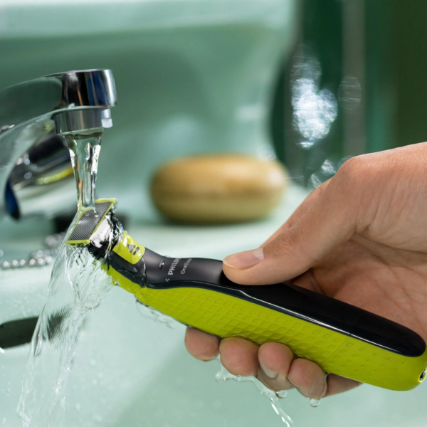Триммер Philips QP2724/23 One Blade 360 Триммер Philips QP2724/23 One Blade 360