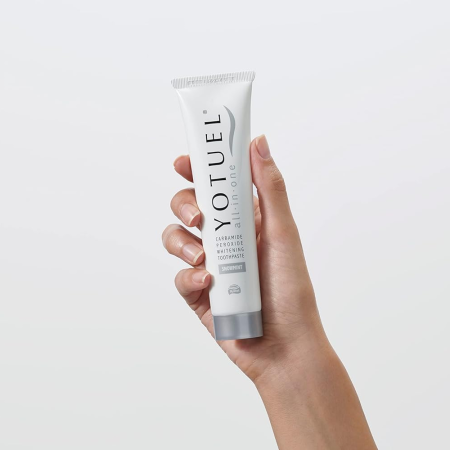 Зубная паста отбеливающая YOTUEL All in One Snowmint, 75 мл Зубная паста отбеливающая YOTUEL All in One Snowmint, 75 мл