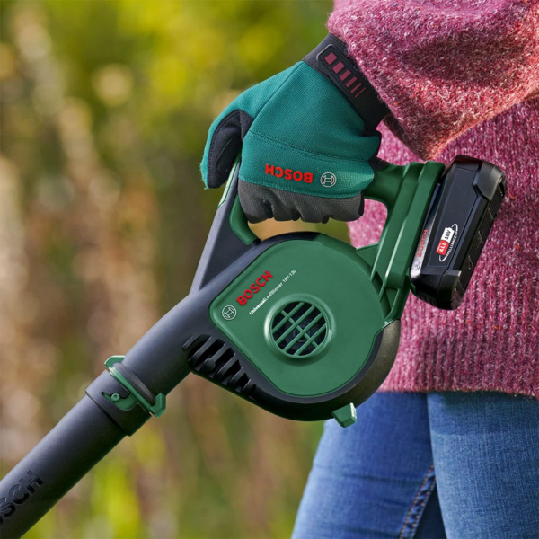 Воздуходувка аккумуляторная BOSCH UniversalLeafBlower 18V-130 (без аккумулятора)