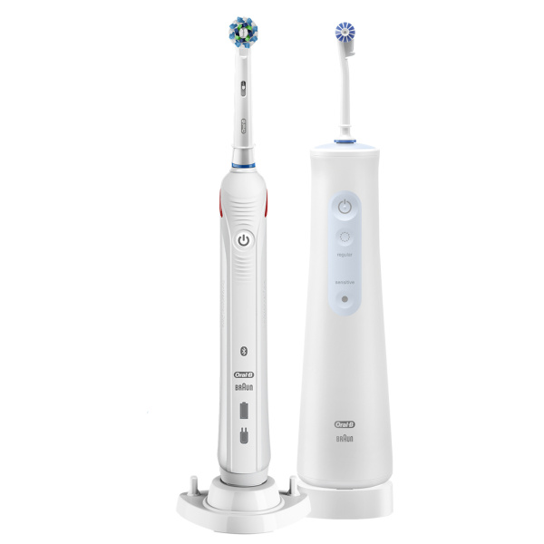 Набор Oral-B SmartSmile 4 4400: Ирригатор Aquacare 4 + Электрическая щетка Smart 4 (D601/MD20.016)
