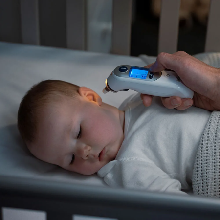 Ушной термометр с подогревом наконечника Braun ThermoScan7+ IRT6525, белый