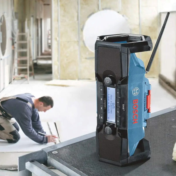 Радио Bosch GPB 18V-2 SC Professional Радио Bosch GPB 18V-2 SC Professional