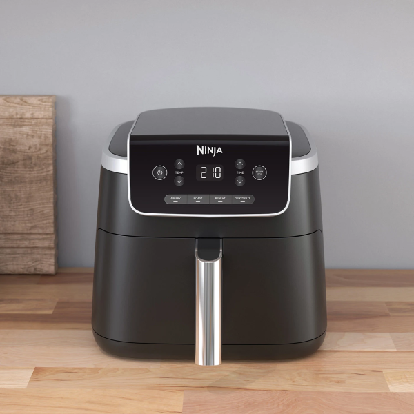 Аэрофритюрница Ninja PRO Air Fryer AF140EU 4,7 л 1750 Вт, черный Аэрофритюрница Ninja PRO Air Fryer AF140EU 4,7 л 1750 Вт, черный