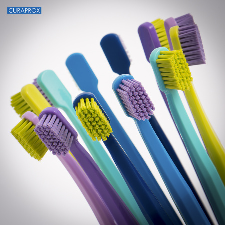 Зубная щетка CURAPROX "soft" CS1560 ФИОЛЕТОВАЯ Зубная щетка CURAPROX "soft" CS1560 ФИОЛЕТОВАЯ